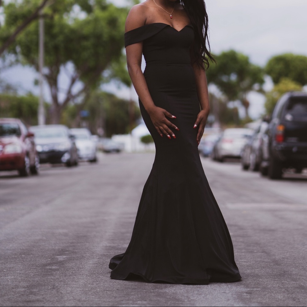 Black Prom Dress